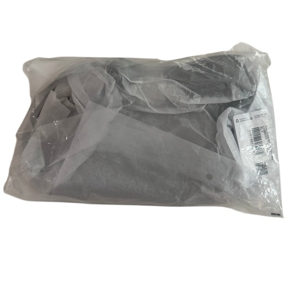 Lululemon Everywhere Belt Bag 1L Studded Black - Picture 16 of 16